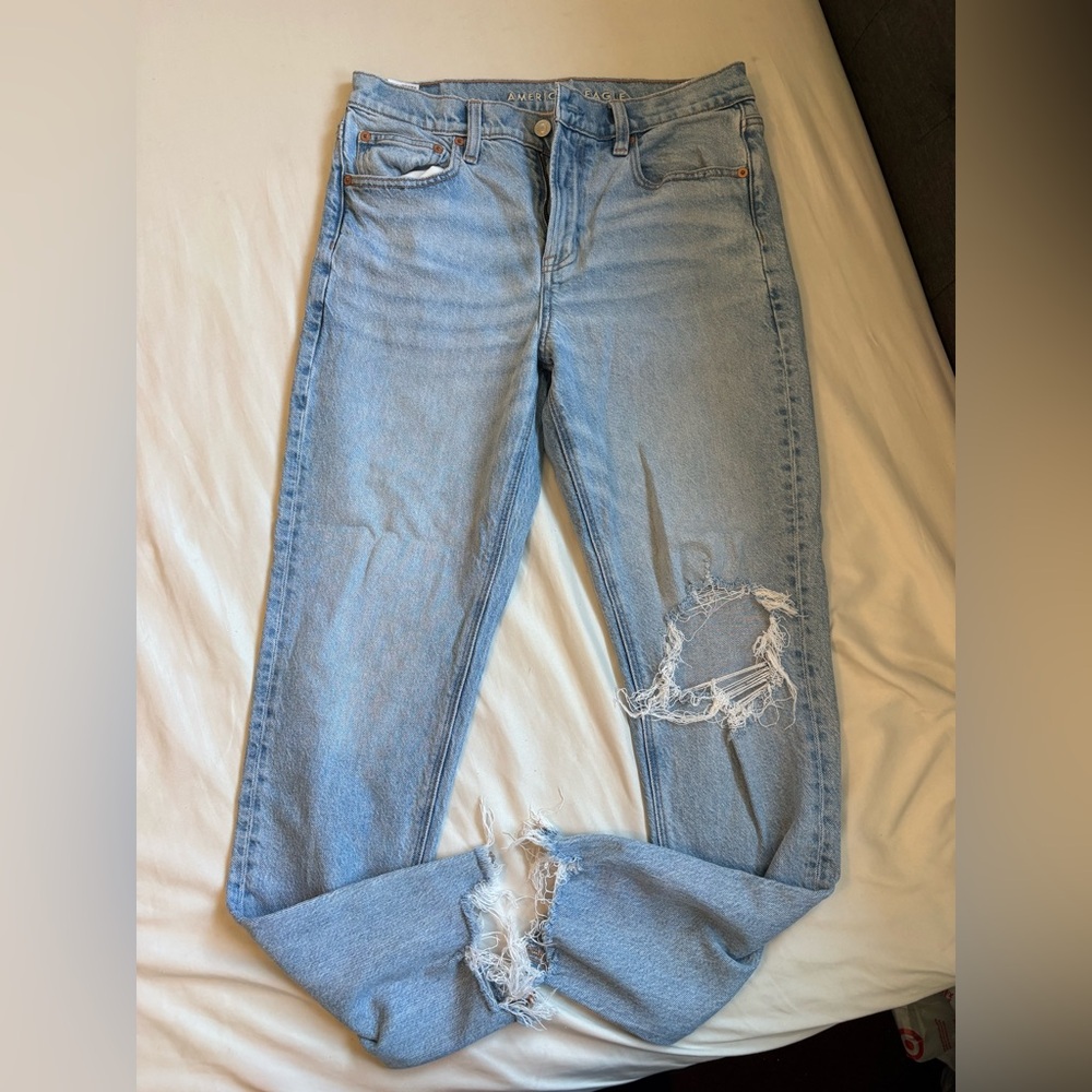 American eagle distressed skinny jeans